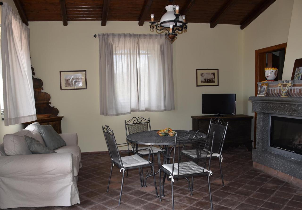 Casa Liuzzo Apartment Bronte Ngoại thất bức ảnh