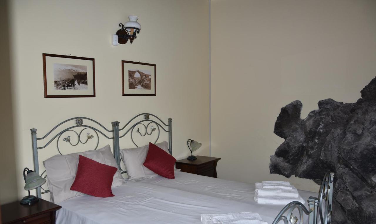 Casa Liuzzo Apartment Bronte Ngoại thất bức ảnh